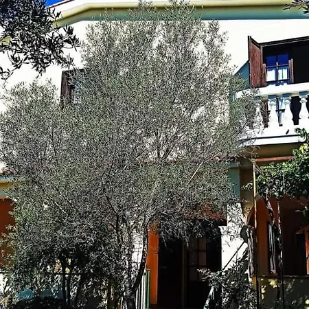Сasa de vacaciones Casa Leila Sant Isidoro (Sardinia)